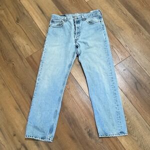 Vintage Levis 501 Light Wash Straight Jeans Made in USA Mens 33x28 Button Fly